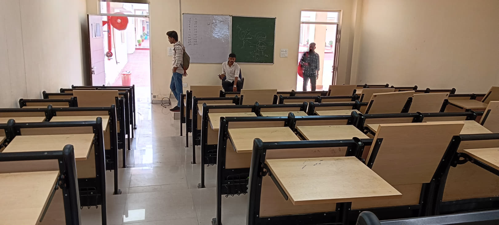 School of Management and Information Sciences, CSJM University Kanpur Academic photo 7